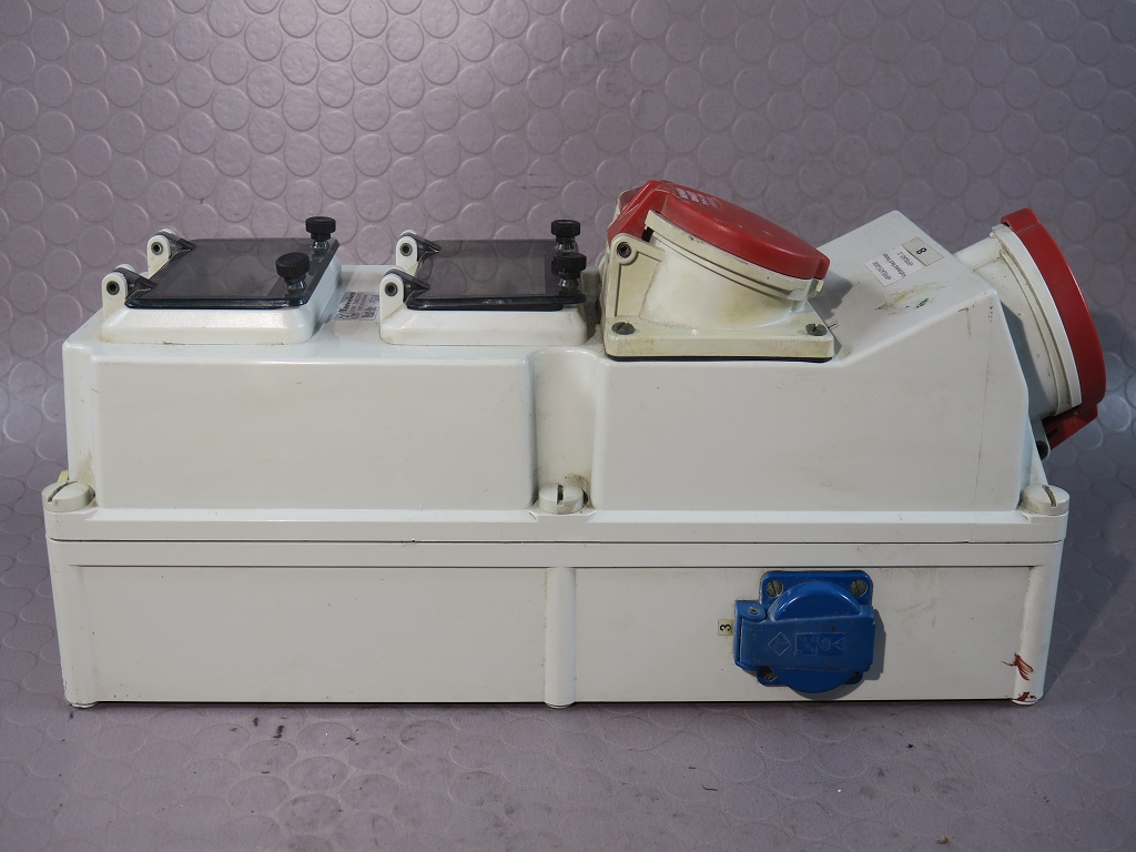 Mennekes wandverteiler