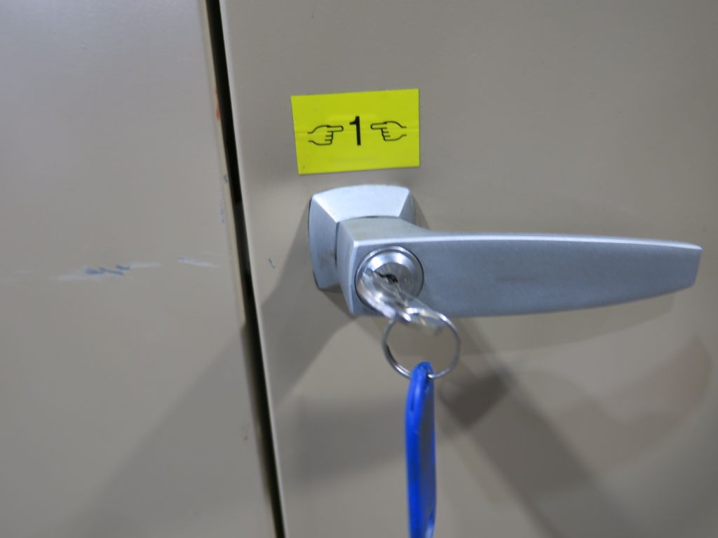 Stahlschrank Metallschrank Werkzeugschrank Werkstattschrank