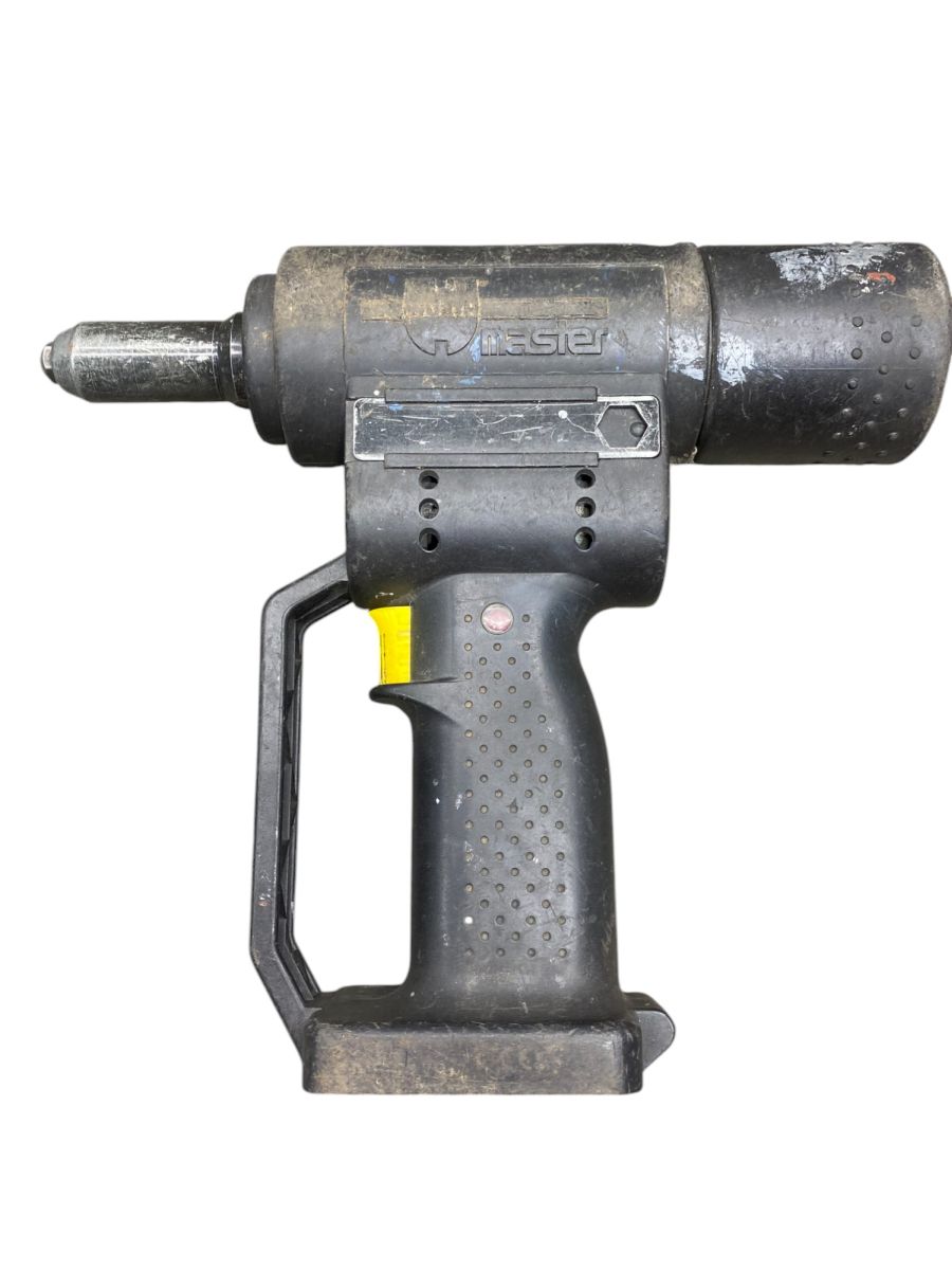 Pistolet à Riveter Sans Fil Würth Master AccuBird - Pince à Rivets Aveugles Avec Chargeur, Occasion, Origine Allemagne